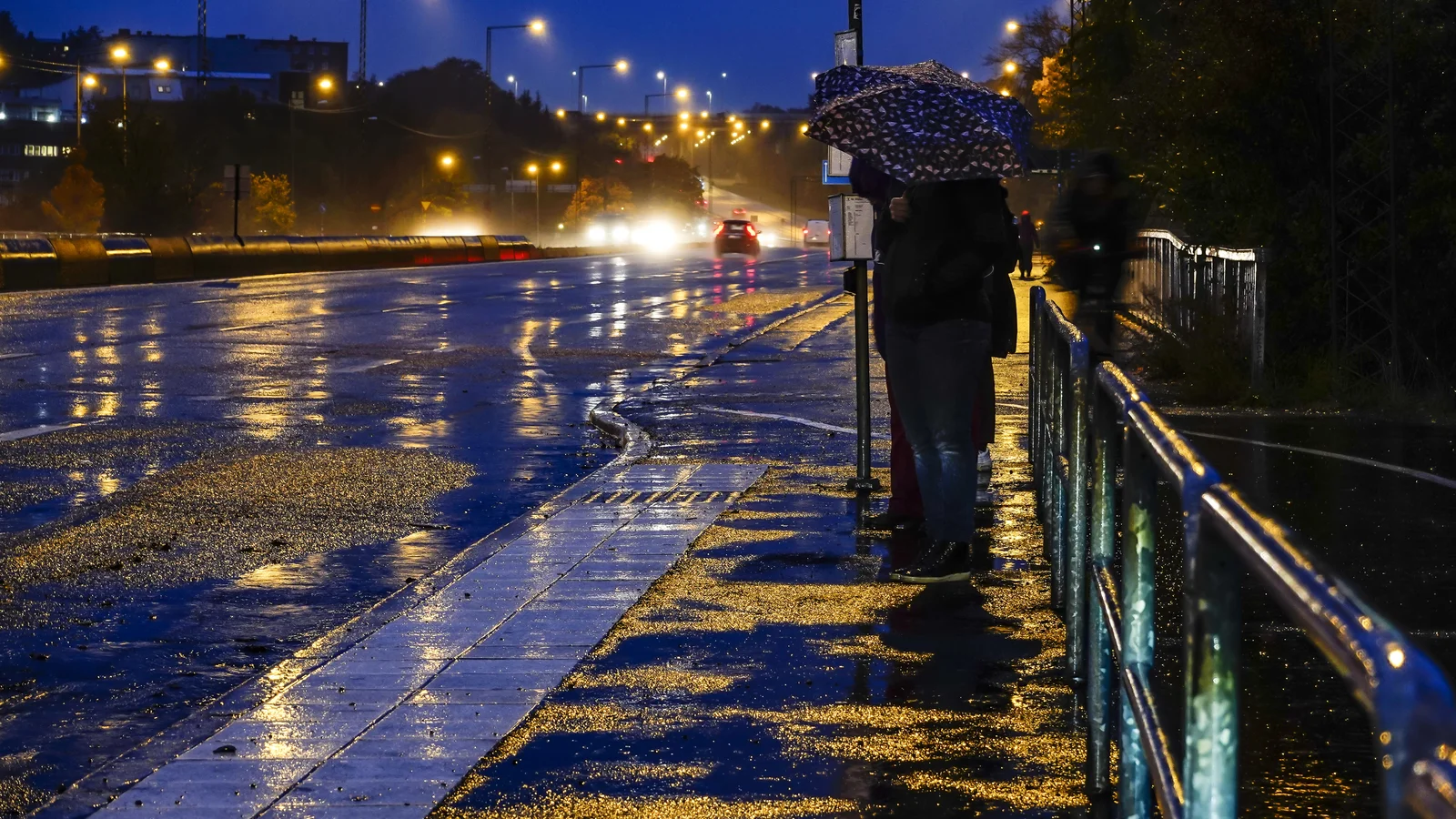 Small talk about the weather in Swedish